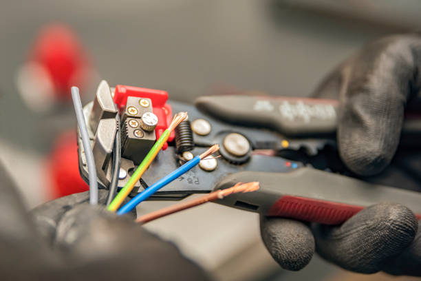 Best Emergency Electrician Near Me  in West Sharyland, TX